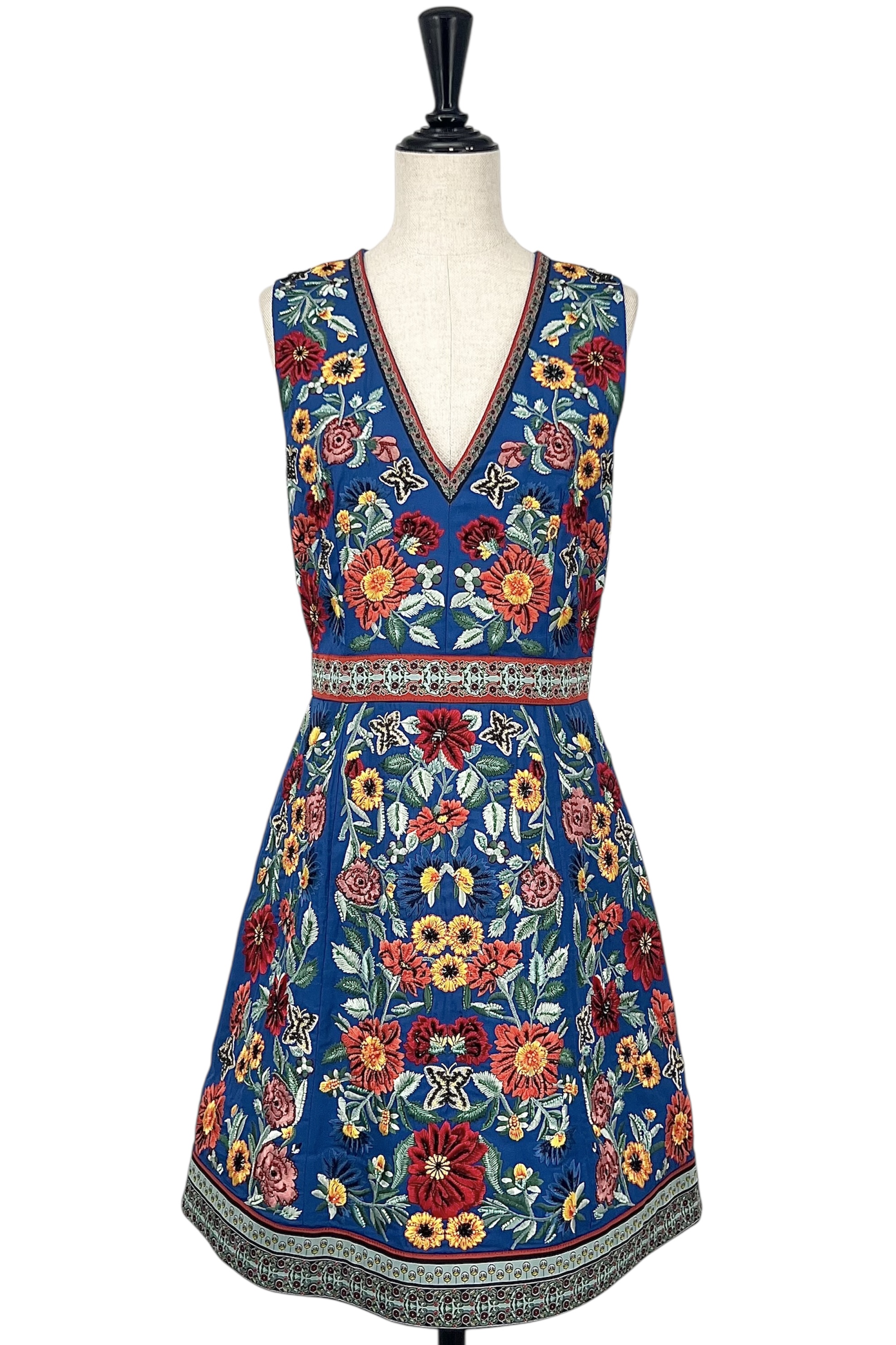 DR559307 Alice+Olivia