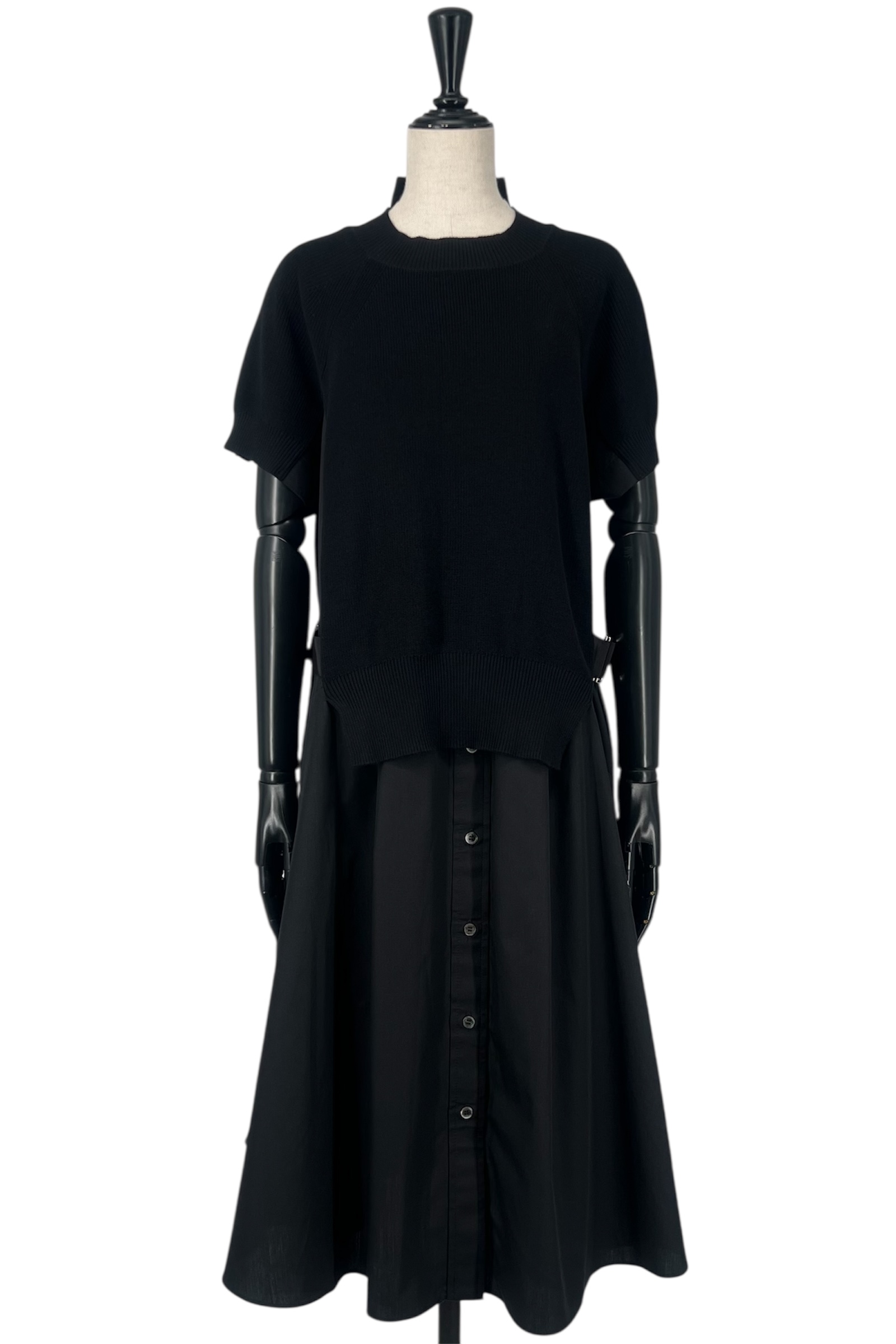 DR559316 sacai 