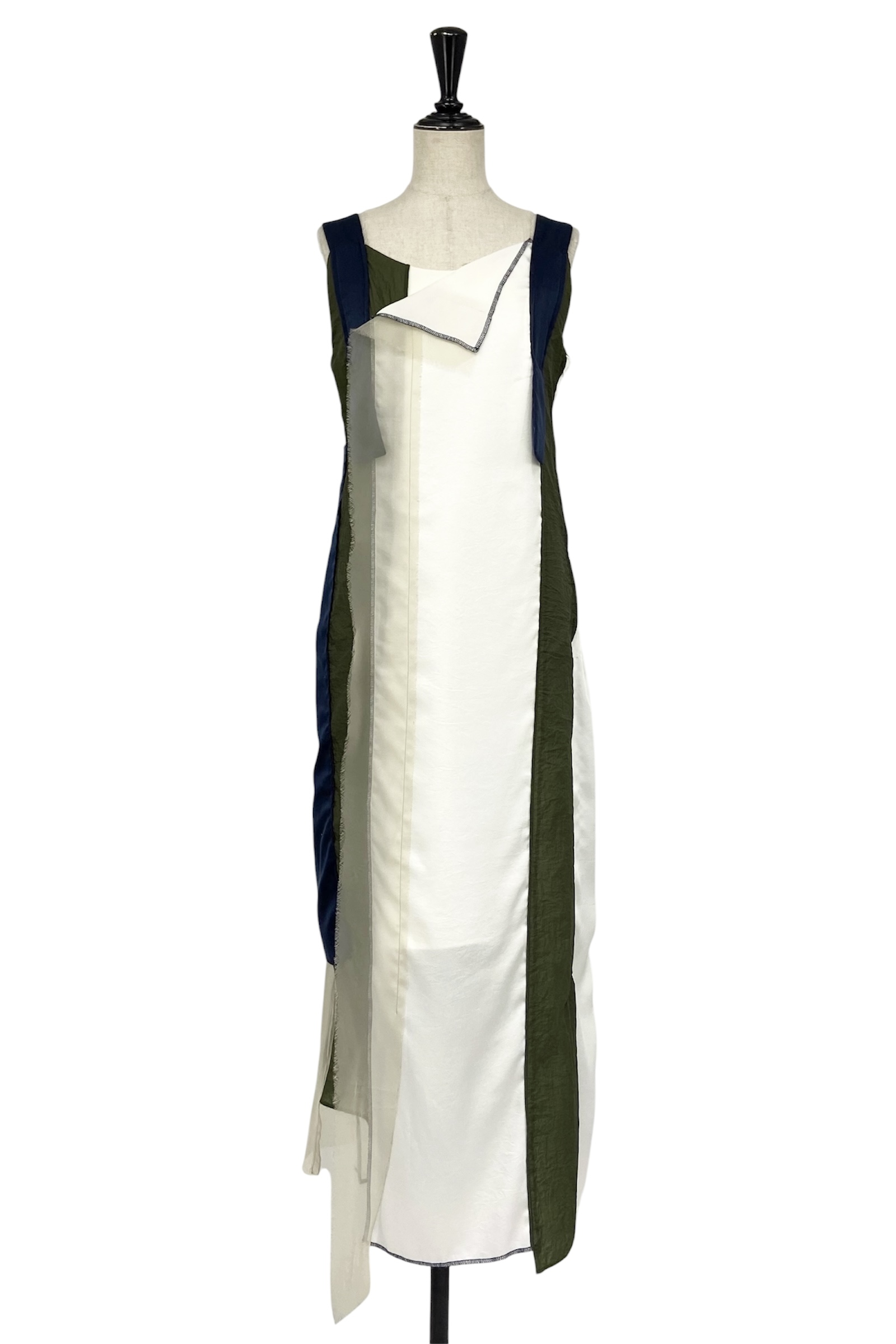 DR559885 UN3D