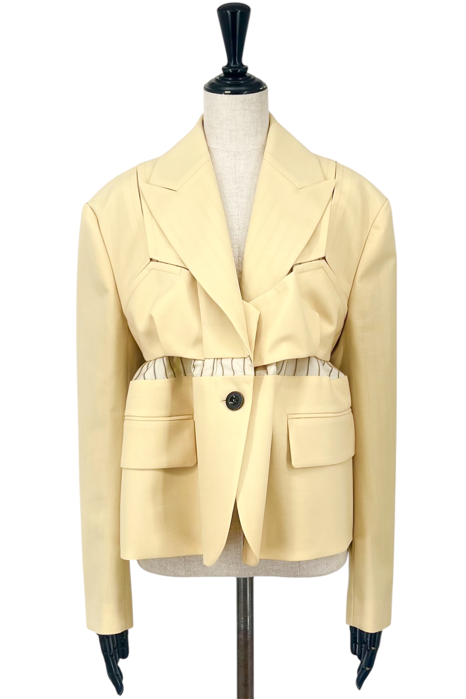 OU555971 sacai