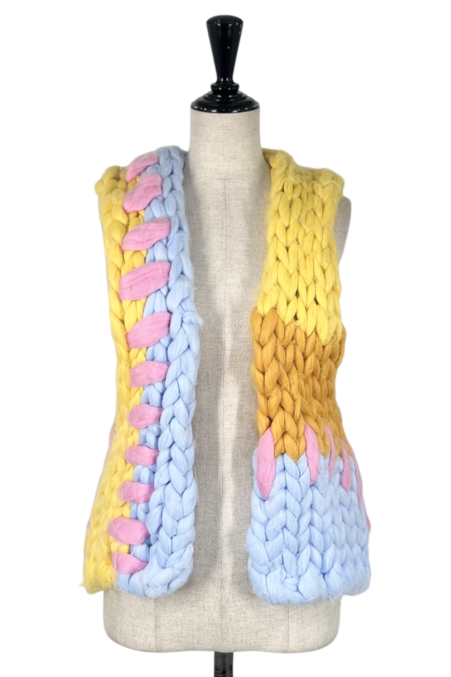 OU556173 HOPE MACAULAY