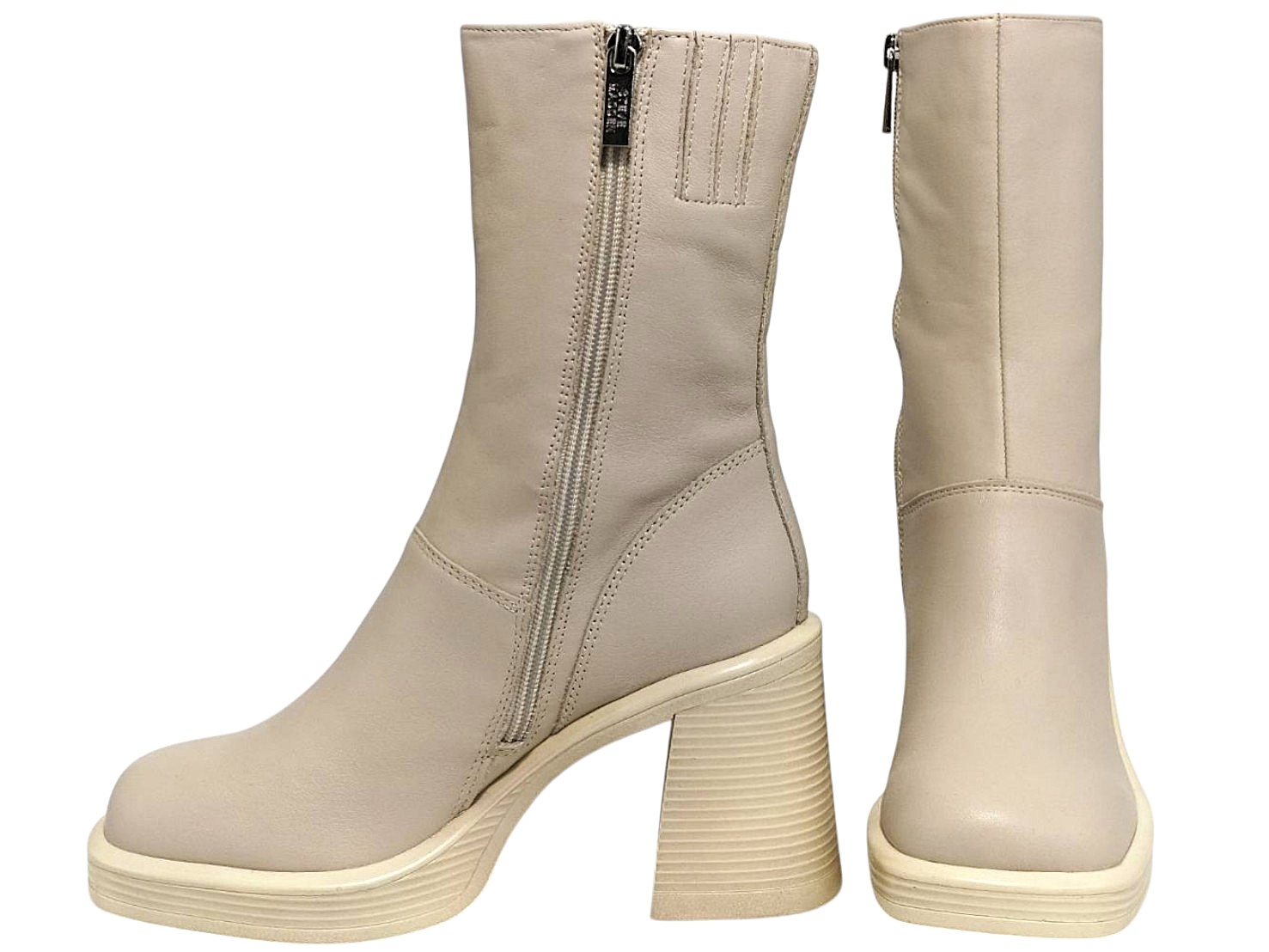 SH558884 Steve Madden　38